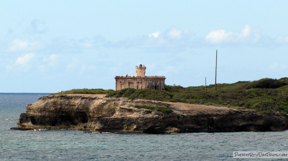 Puerto Ferro Lighthouse