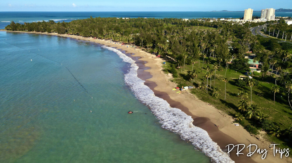 Estrella de Mar, Luquillo, Puerto Rico. Playa detras de los…