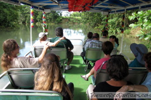 La Paseadora on Río Espiritu Santo