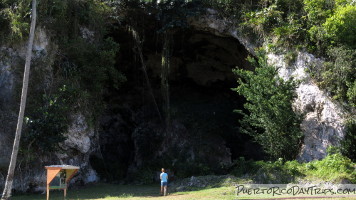Maria de la Cruz Cave Loiza