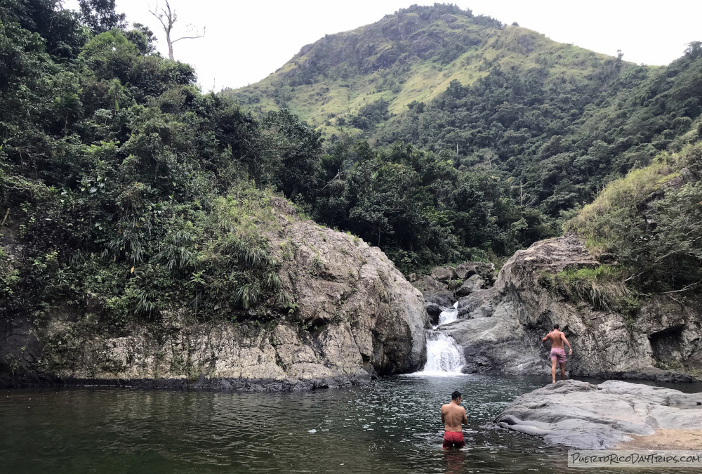 Cascada Plazuela y Charco Guitarra